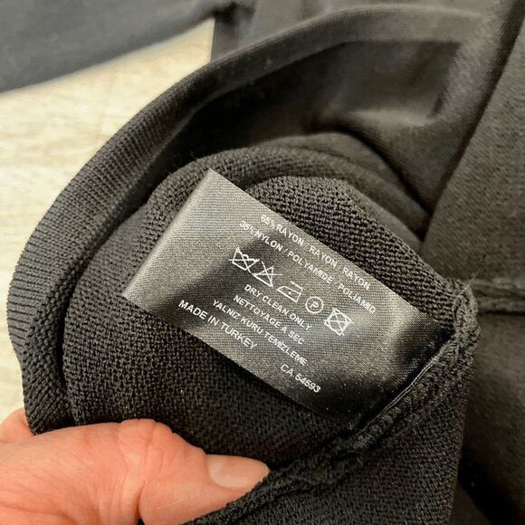 Nisse Women's Black Crew Neck Back Zip Short Sleeve Sweater Top Size Large - Picture 6 of 7